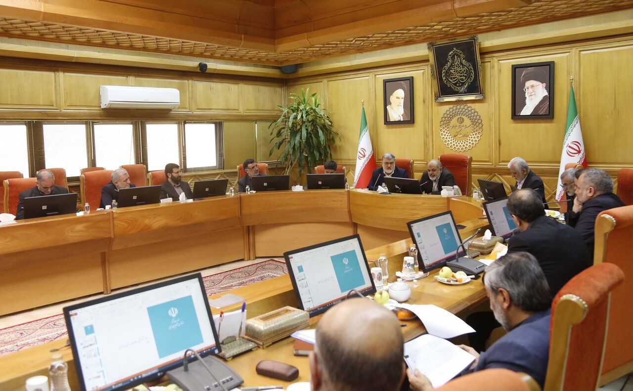 برگزاری نشست بررسی مسائل استان آذربایجانغربی + تصاویر