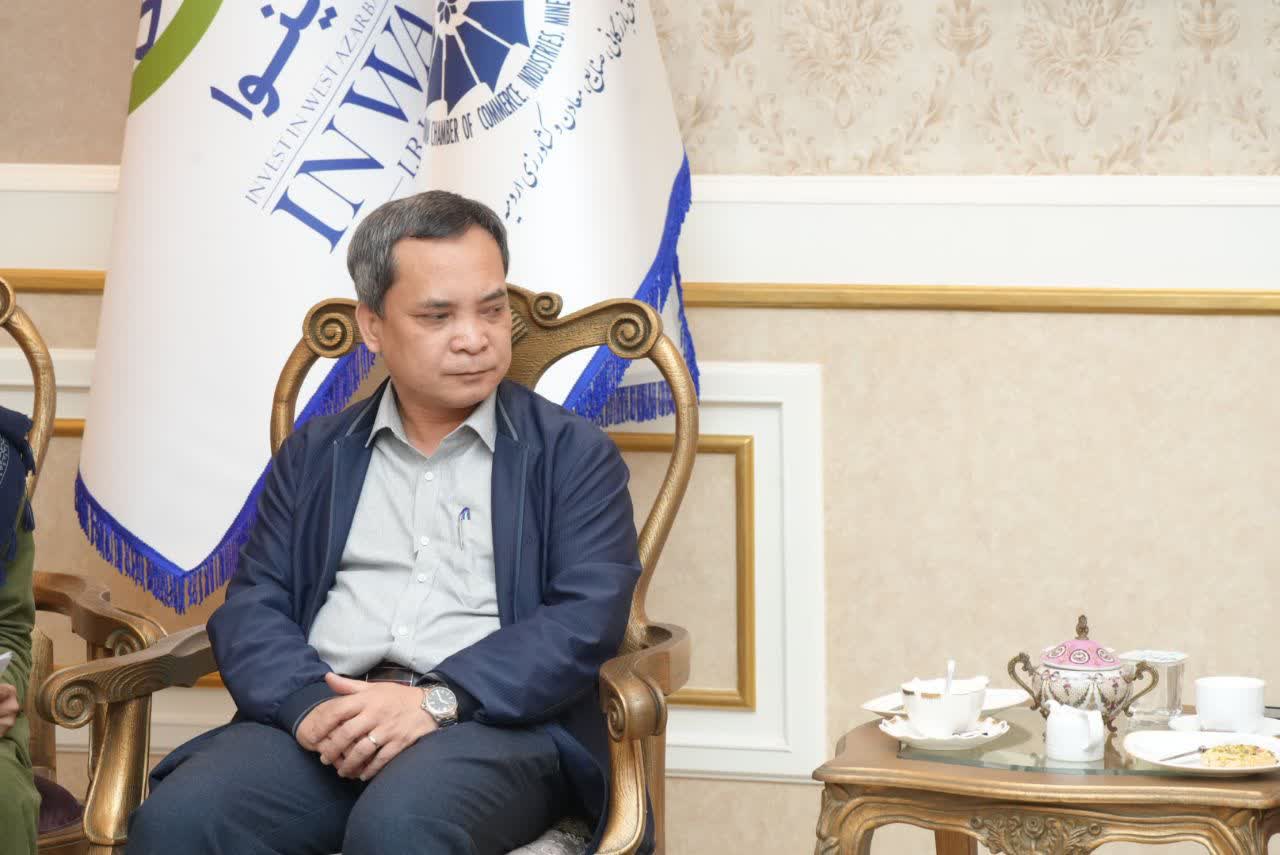 تأکید استاندار آذربایجانغربی بر توسعه تعاملات تجاری ایران و ویتنام