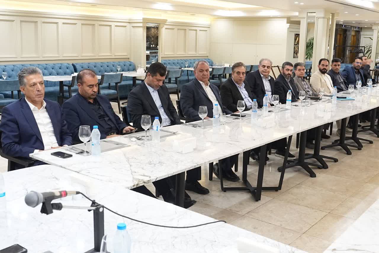 در مسیر توسعه صادرات و بهرهگیری از ظرفیتهای مرزی آذربایجانغربی