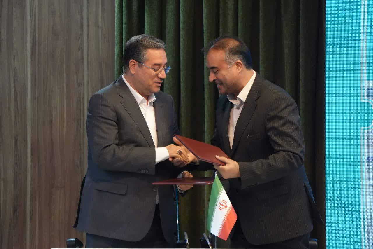 آلبوم تصویری / نشست رئیسجمهور پزشکیان با سرمایهگذاران و فعالان اقتصادی آذربایجانغربی