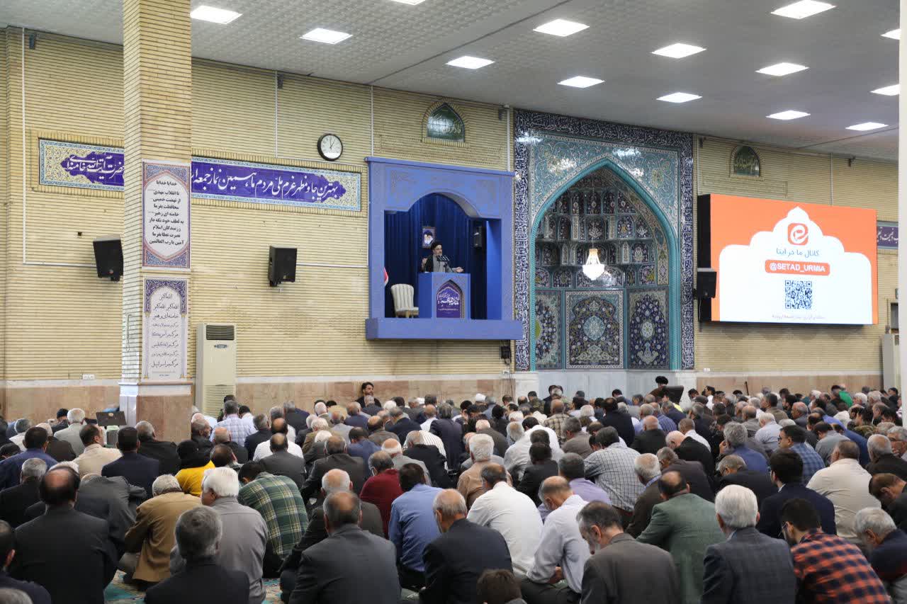 برگزاری آیین عبادی و سیاسی نماز جمعه ارومیه + تصاویر