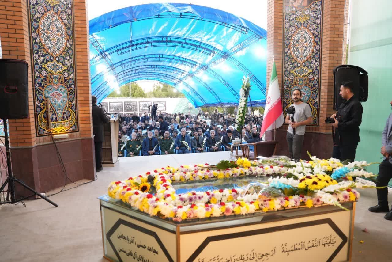 آلبوم تصویری / برگزاری آیین بزرگداشت ششمین سالگرد ارتحال مجاهد نستوه حاج شیخ غلامرضا حسنی
