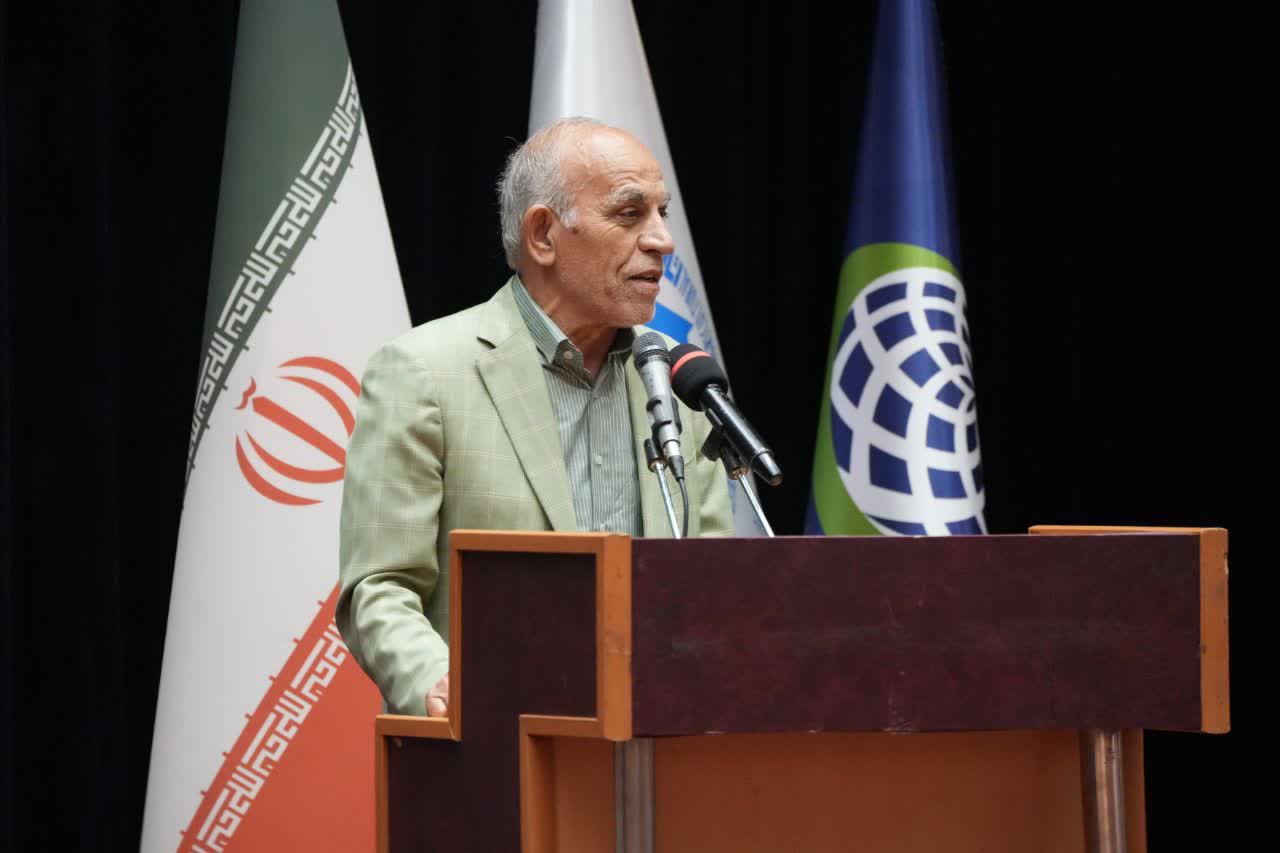 برگزاری نشست بررسی چالشها و راهکارهای توسعه اقتصادی آذربایجانغربی + تصاویر