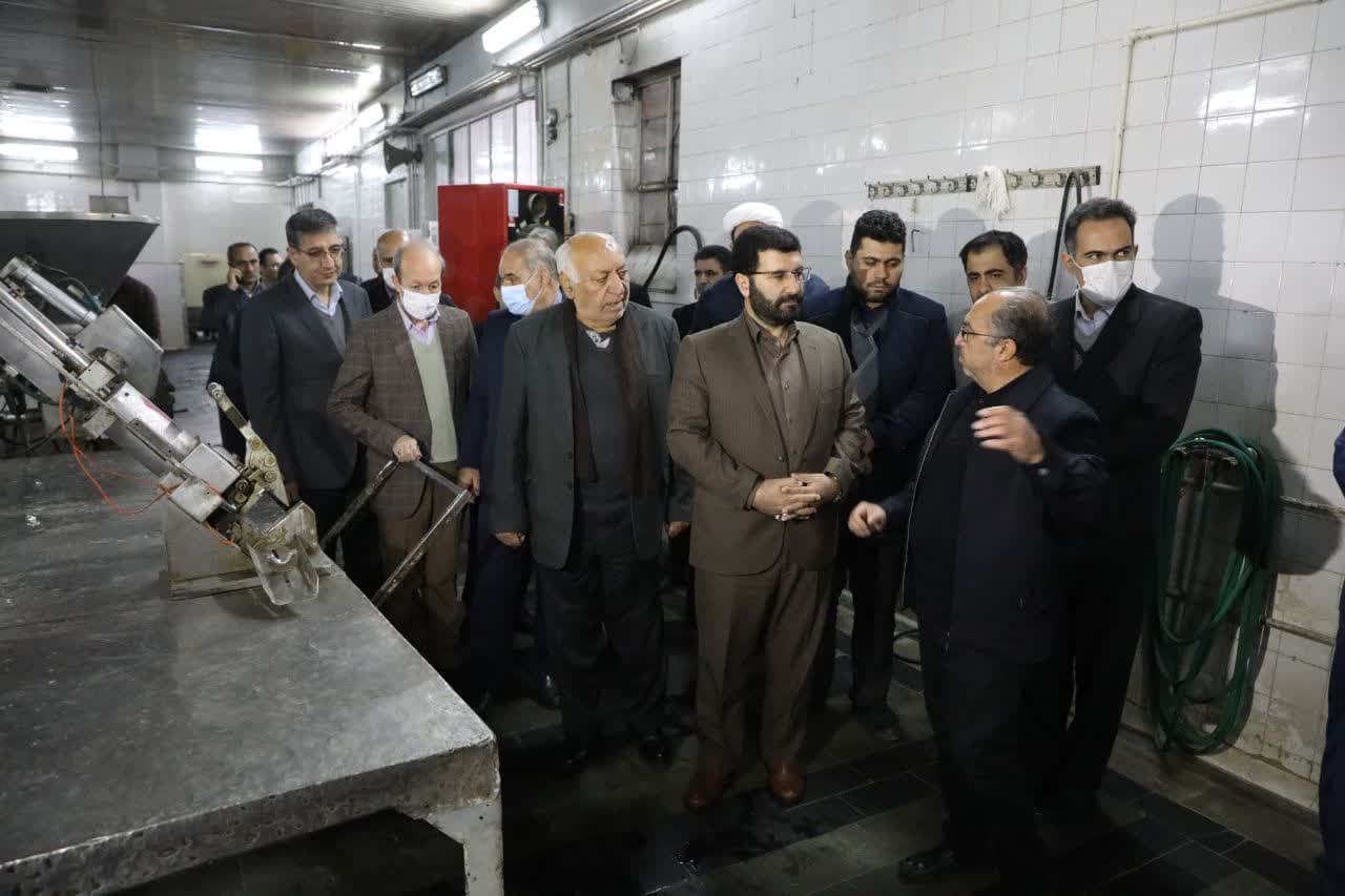 بازدید معاون هماهنگی امور اقتصادی استاندار آذربایجان غربی از دو شرکت تولیدی و صنعتی در ارومیه