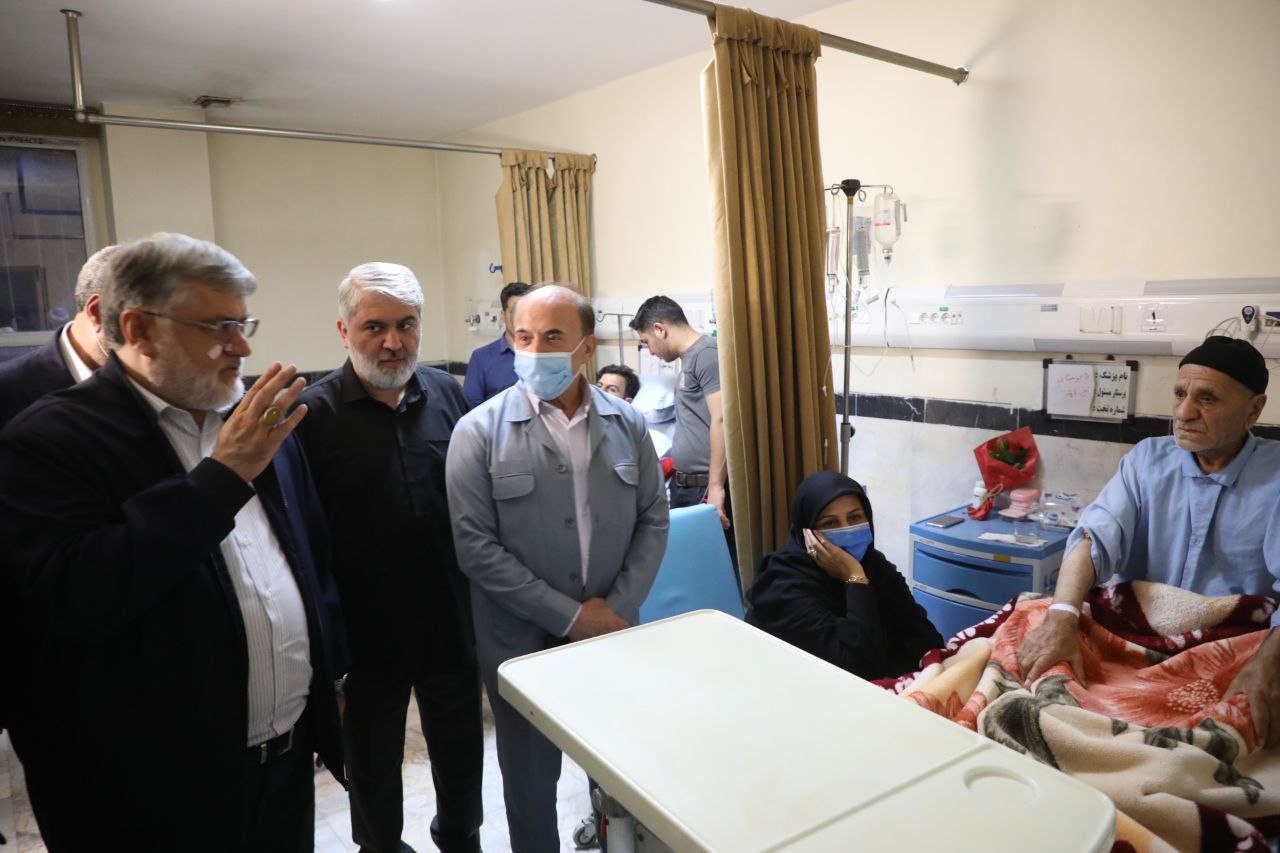 آلبوم تصویری / عیادت رییس سازمان مدیریت بحران کشور و استاندار آذربایجان غربی از مصدومان زلزله در شهرستان سلماس