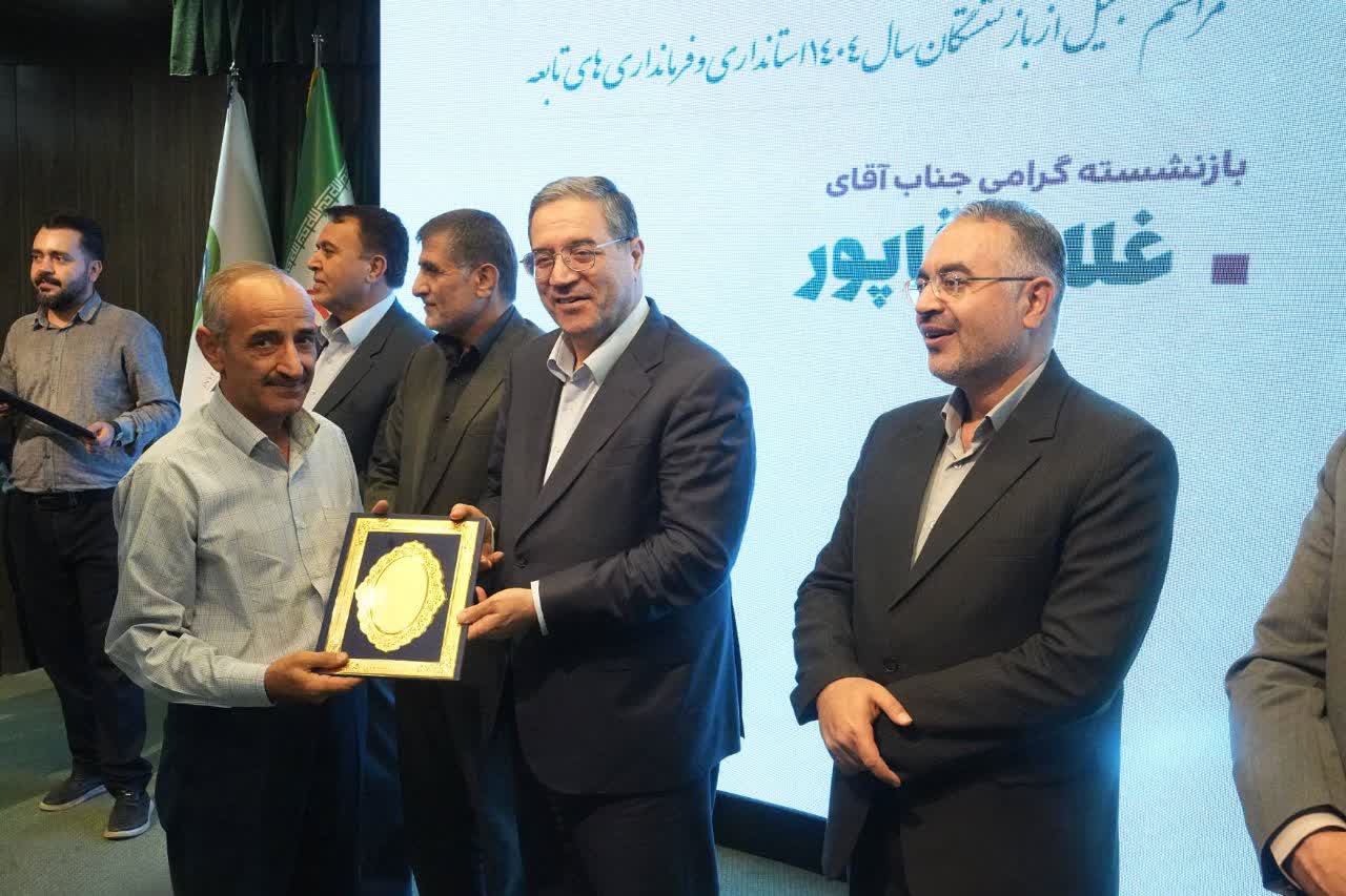 آلبوم تصویری / برگزاری آیین تکریم بازنشستگان استانداری، فرمانداریها و بخشداریهای آذربایجانغربی
