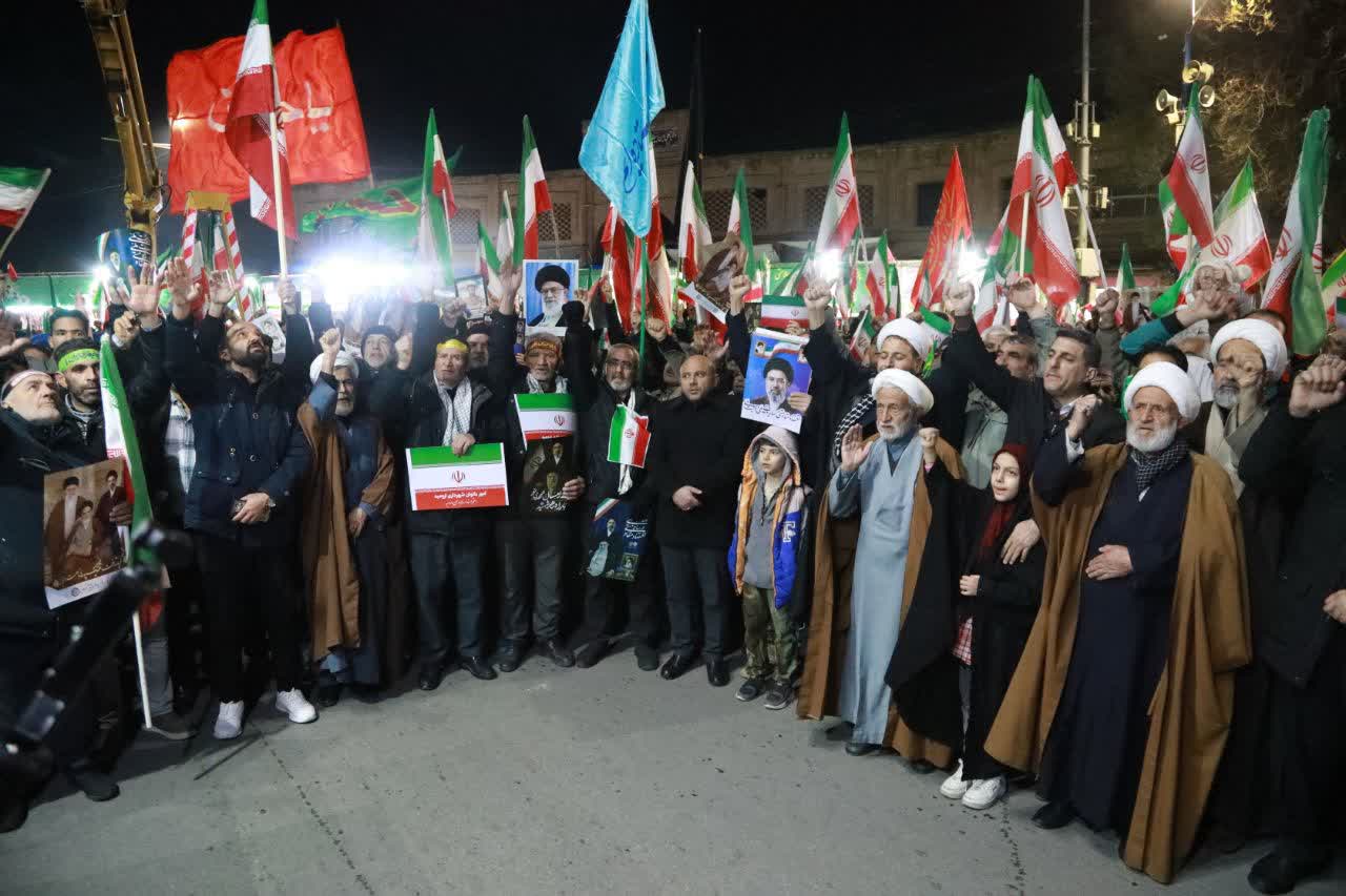 تداوم تجمعات شبانه مردم ارومیه + تصاویر