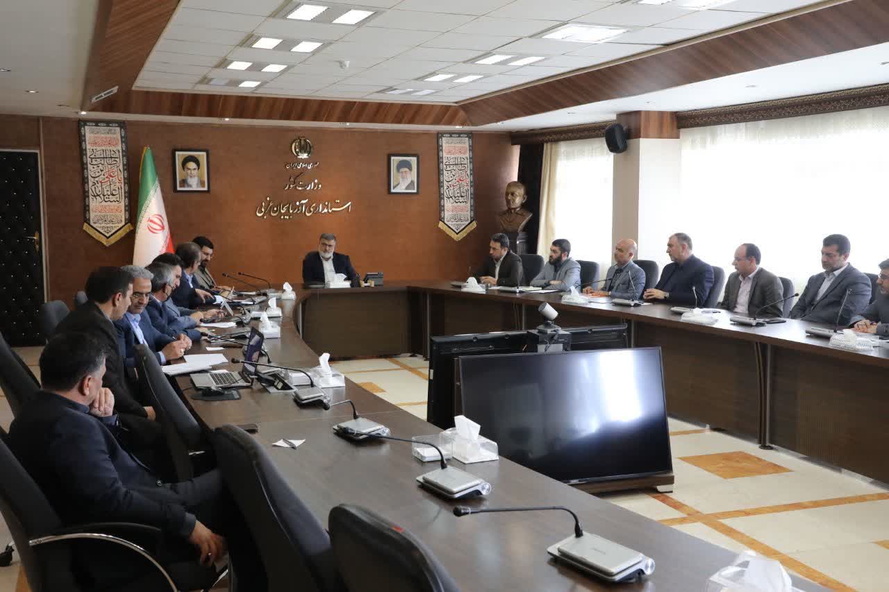 آلبوم تصویری / دیدار استاندار آذربایجانغربی با سرمایه گذار فعال در بخش حوزه گاز