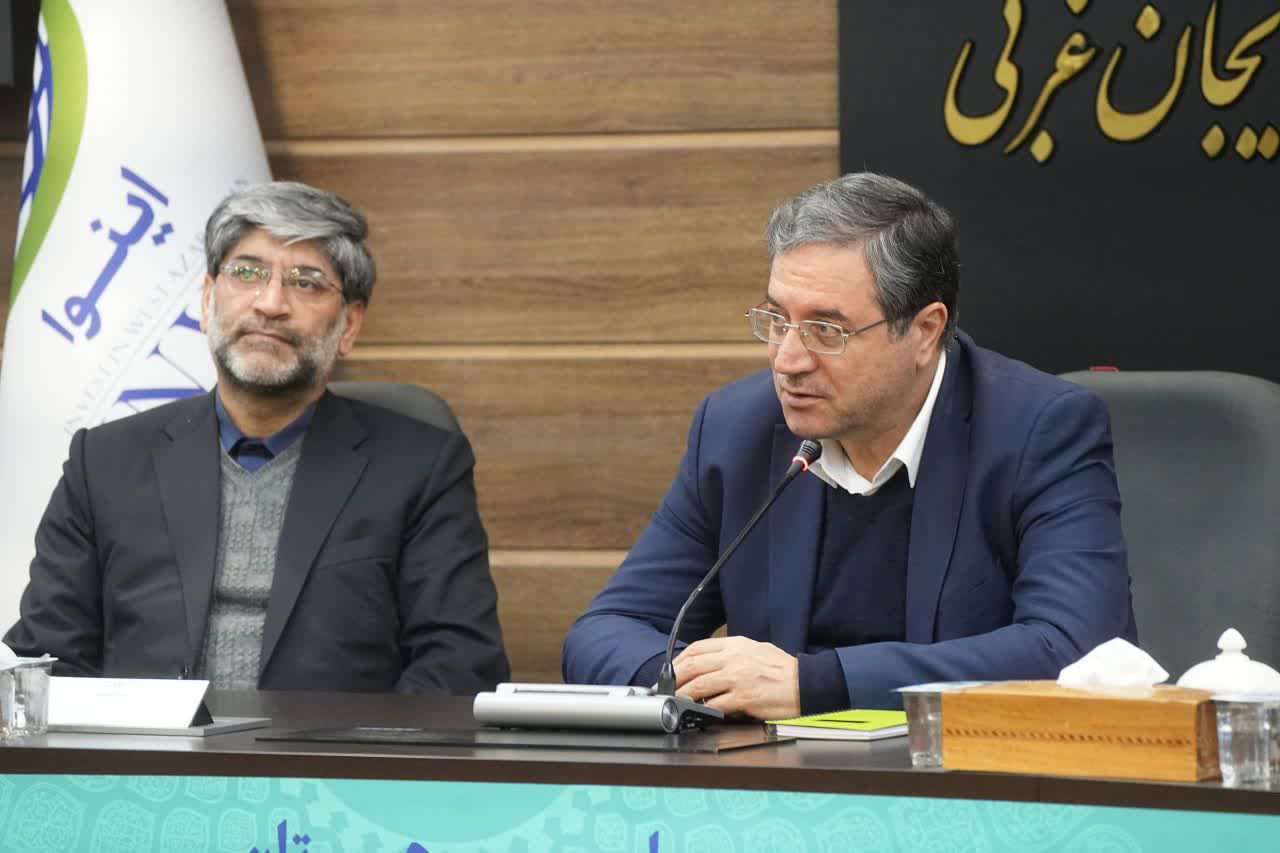 برگزاری نشست صمیمی استاندار آذربایجان‌غربی با اصناف و بازاریان استان + تصاویر