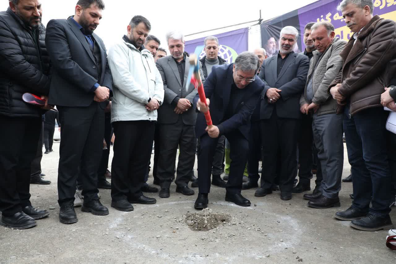 برگزاری آیین کلنگ‌زنی پروژه تجاری و خدماتی میدان امام (ره) در ارومیه + تصاویر