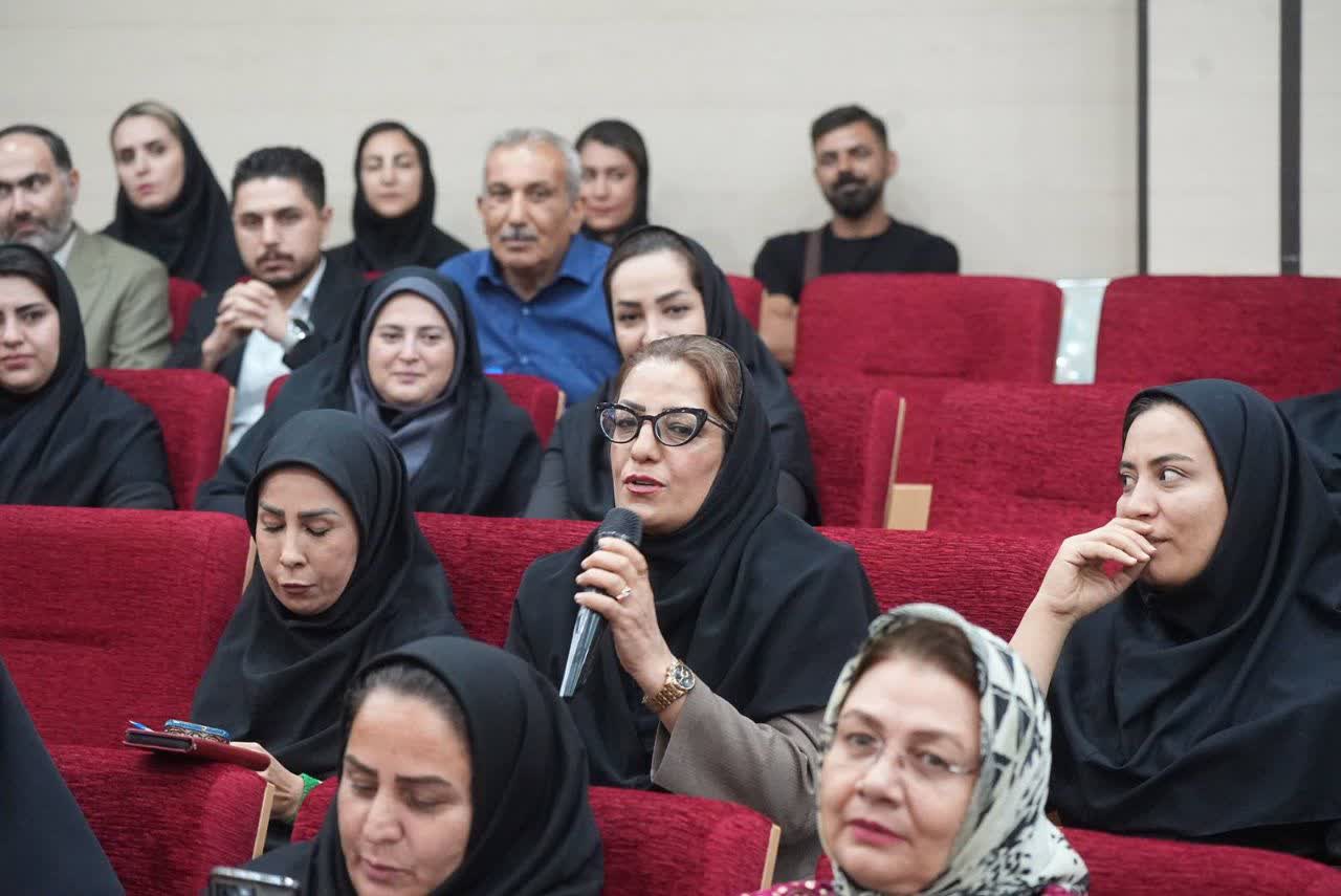 آلبوم تصویری / خانه مطبوعات میزبان گفتوگوی استاندار آذربایجانغربی با خبرنگاران