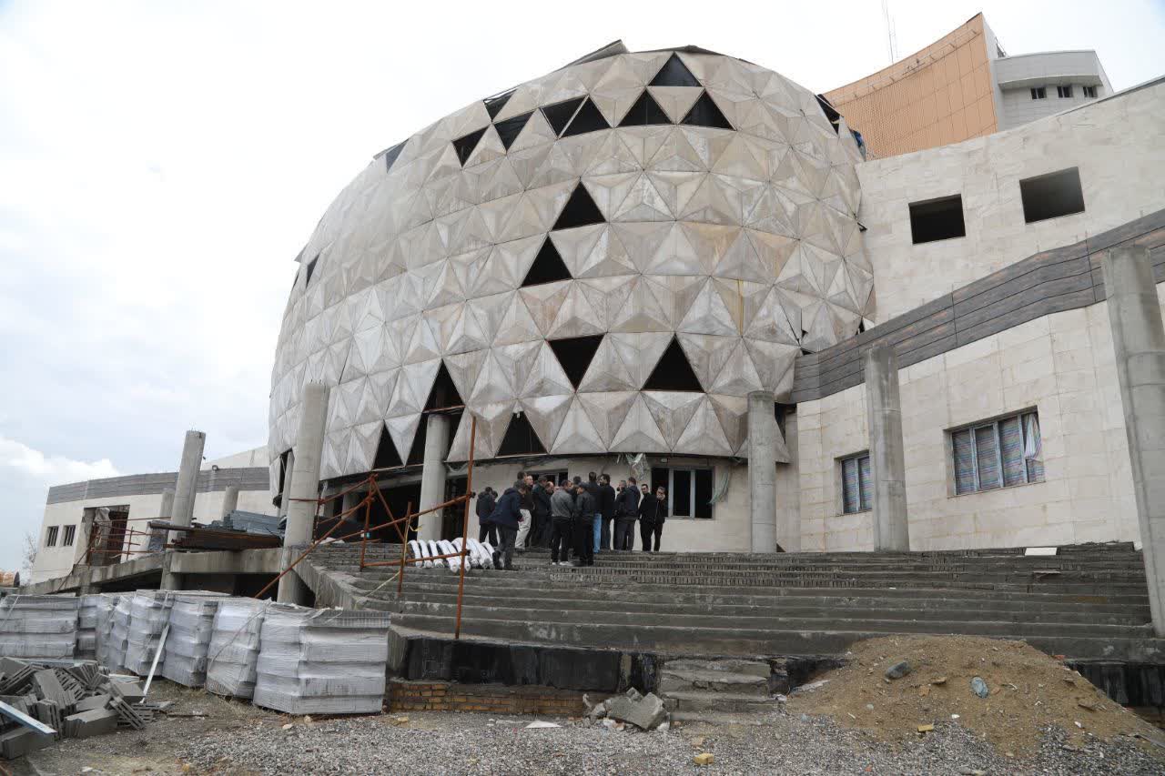 بازدید معاون رئیس‌جمهور و استاندار آذربایجان‌غربی از روند تکمیل پروژه بیمارستان 450 تخت‌خوابی ارومیه + تصاویر