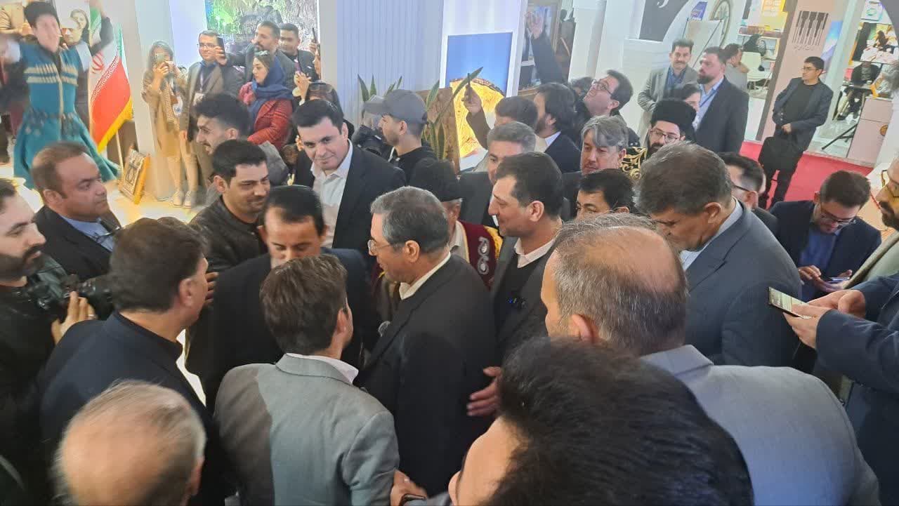 بازدید استاندار آذربایجان غربی از غرفه استان در نمایشگاه بین المللی گردشگری و صنایع وابسته تهران + تصاویر