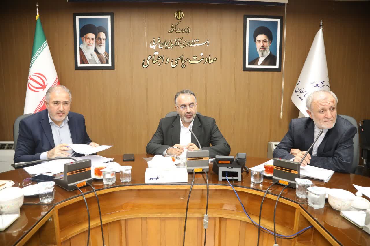 تأکید معاون سیاسی استاندار آذربایجانغربی بر تأمین مواد اولیه دارویی