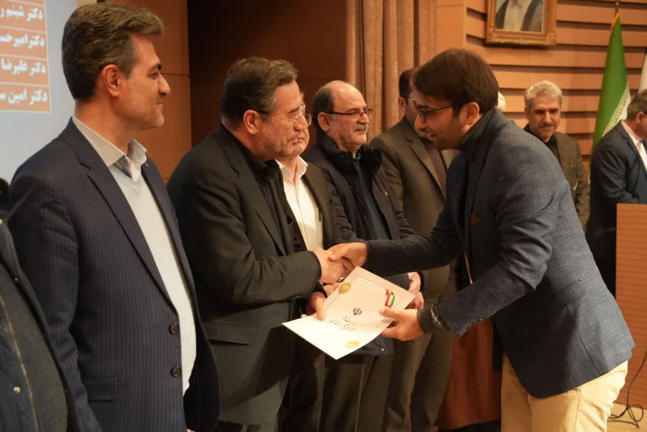 آلبوم تصویری / حضور استاندار آذربایجانغربی در جشنواره تجلیل از برگزیدگان پژوهش و فناوری استان