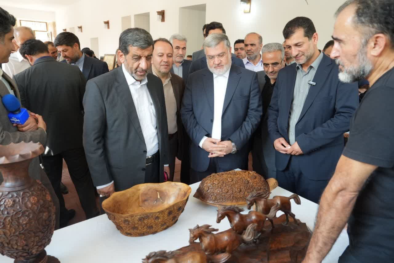 آلبوم تصویری / رونمایی از مرمت مدرسه 22 بهمن ارومیه