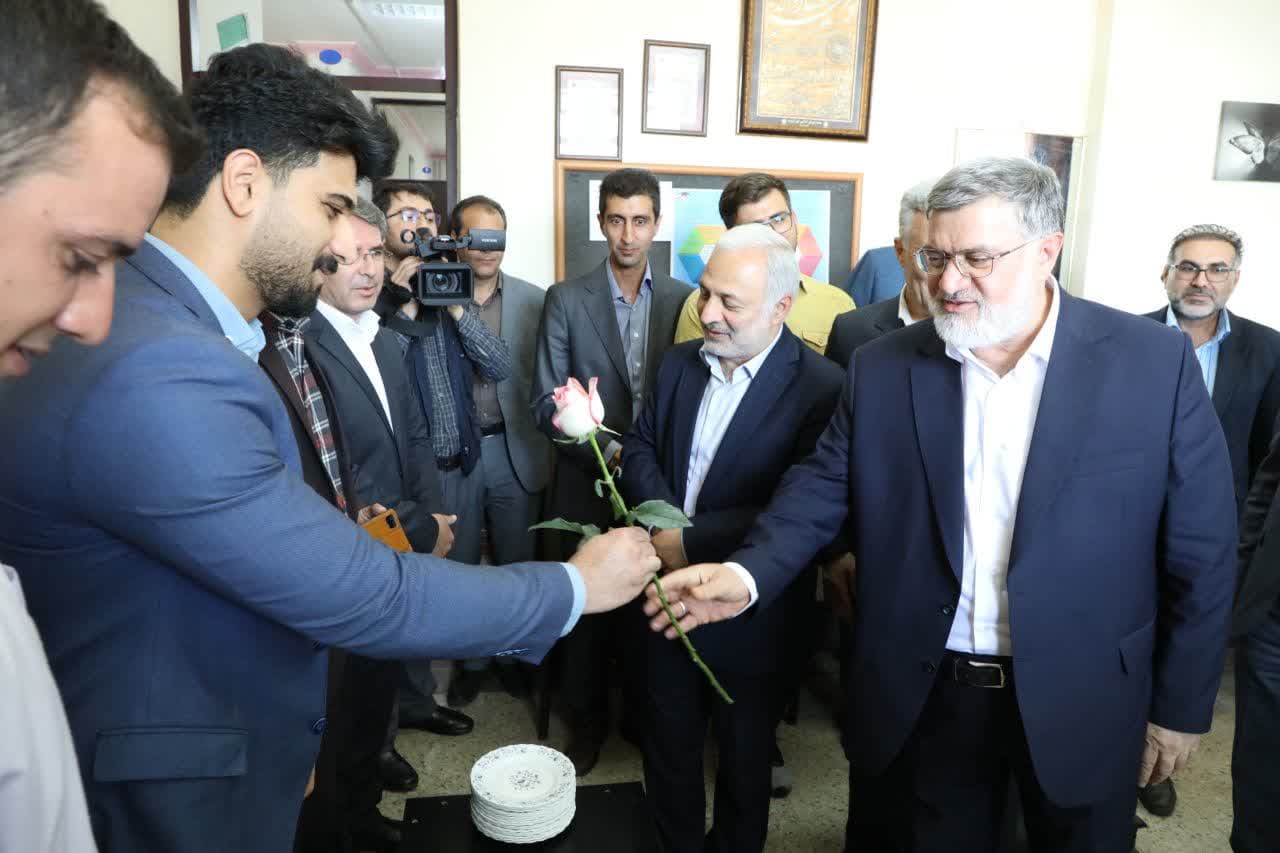 آلبوم تصویری / حضور استاندار آذربایجانغربی در جمع معلمان مدرسه شهید عبدیلی