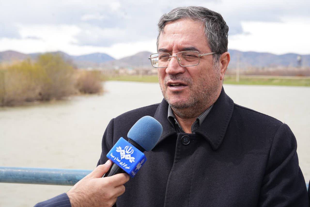 بازدید استاندار آذربایجان‌غربی از آب‌بند انحرافی سد حسنلو در شهرستان نقده + تصاویر