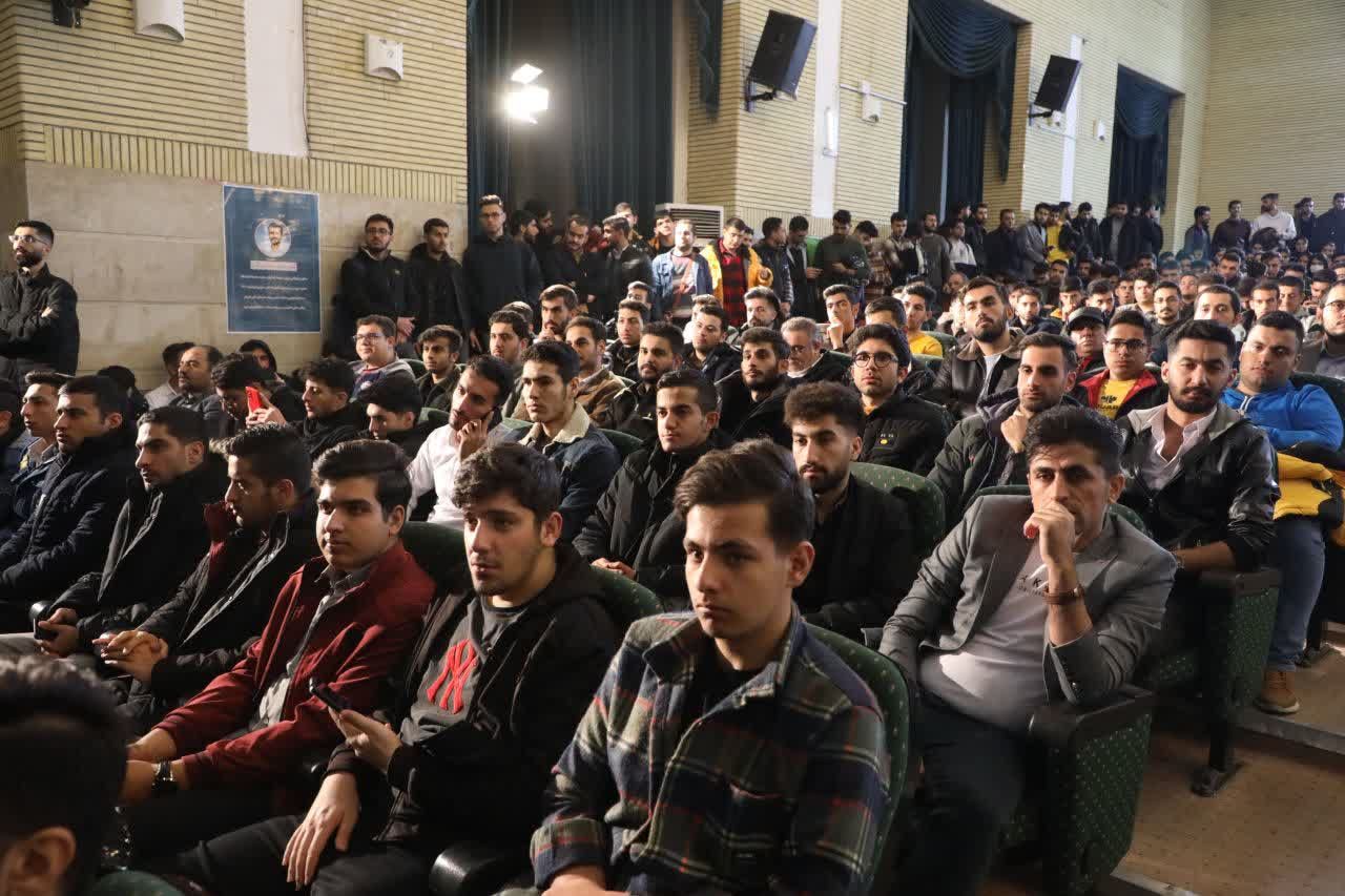 آلبوم تصویری / برگزاری آیین گرامیداشت 16 آذر و روز دانشجو در دانشگاه ارومیه
