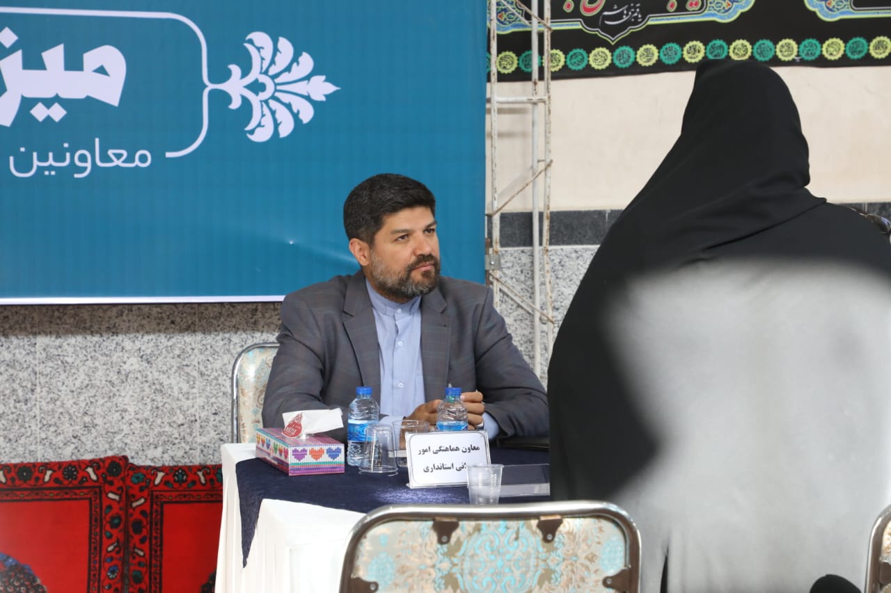 آلبوم تصویری / تشکیل میز ارتباطات مردمی با حضور معاونین استاندار، مدیران ستادی استانداری و مدیران استانی