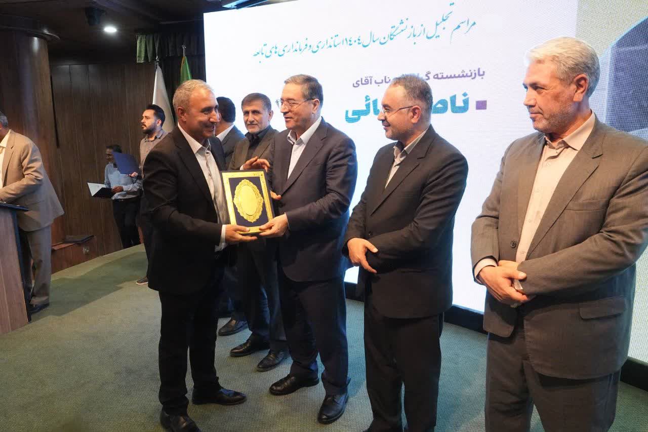 آلبوم تصویری / برگزاری آیین تکریم بازنشستگان استانداری، فرمانداریها و بخشداریهای آذربایجانغربی