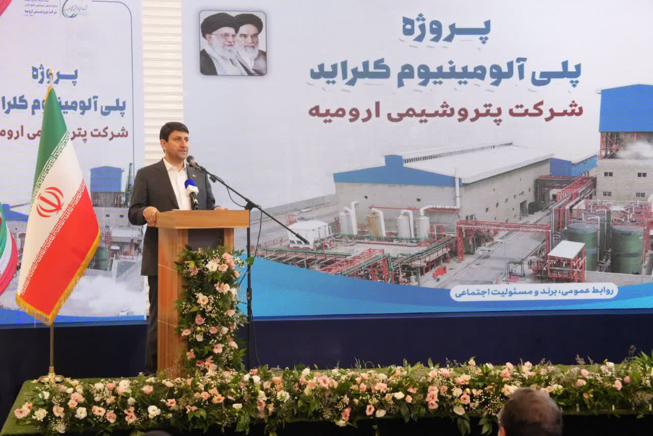 آلبوم تصویری / بهرهبرداری از طرح توسعه پتروشیمی ارومیه