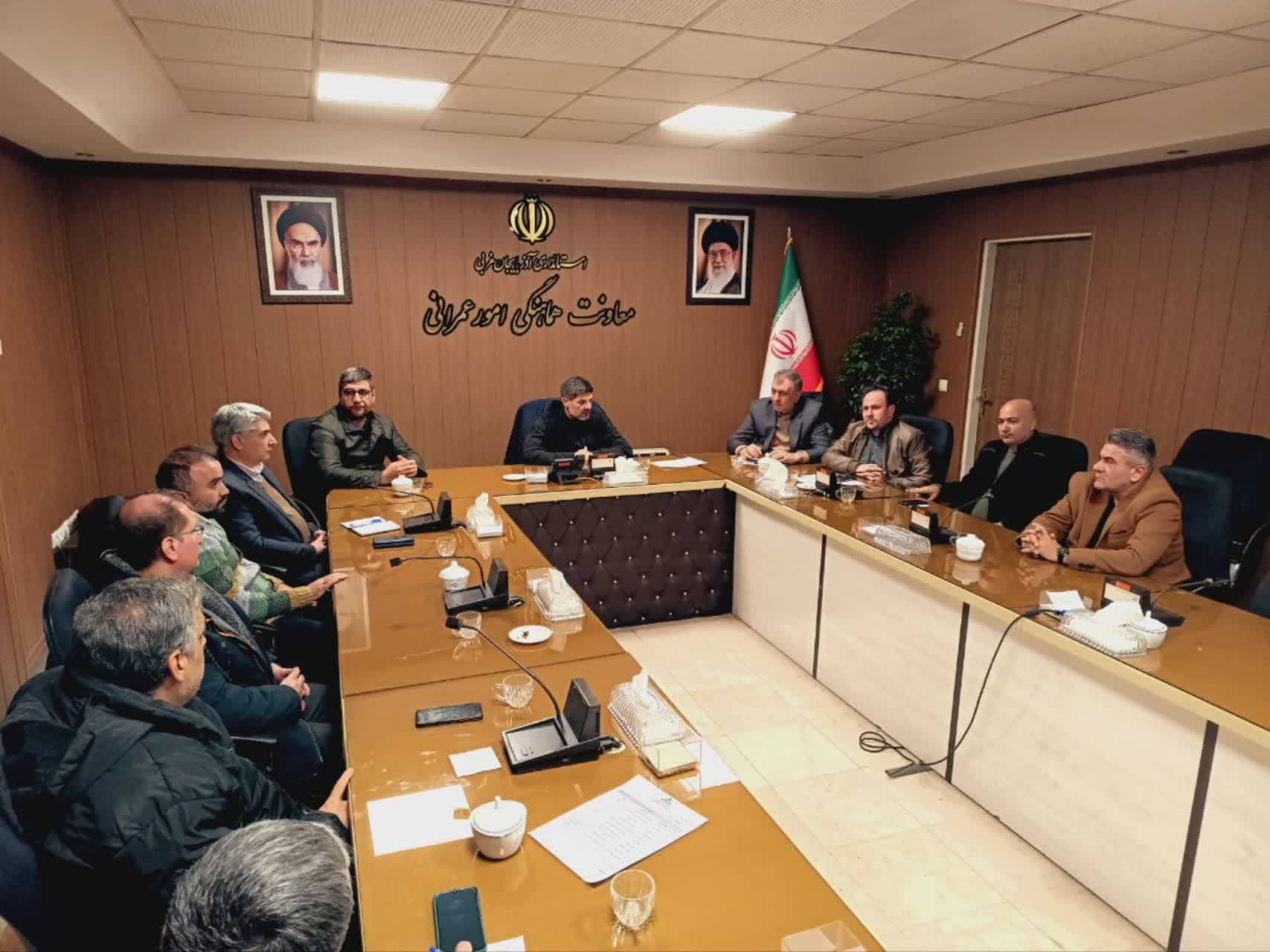 برگزاری جلسه مدیریت مصرف انرژی در آذربایجان‌غربی