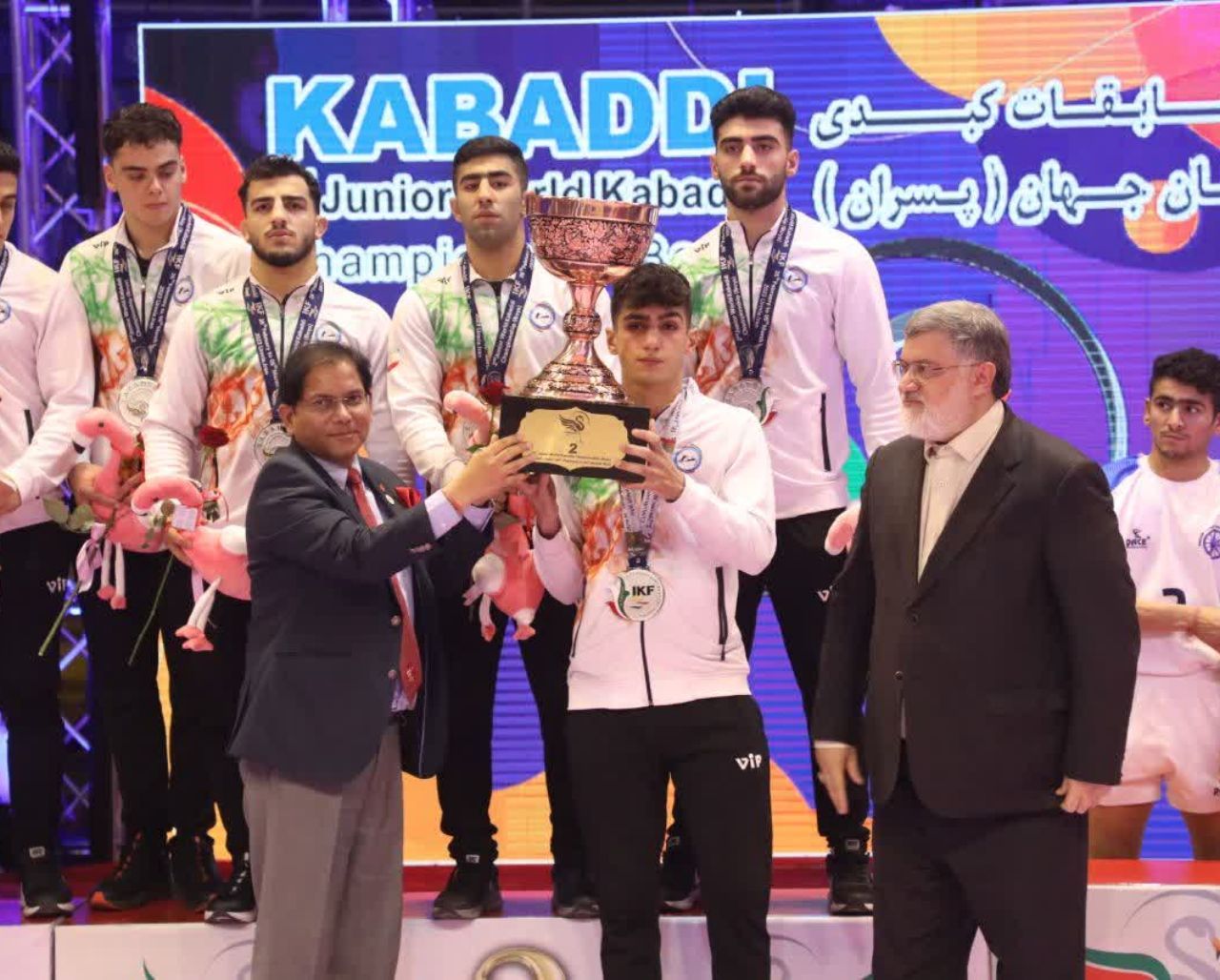 آلبوم تصویری / حضور استاندار آذربایجانغربی در آیین پایانی دومین دوره مسابقات کبدی جوانان جهان