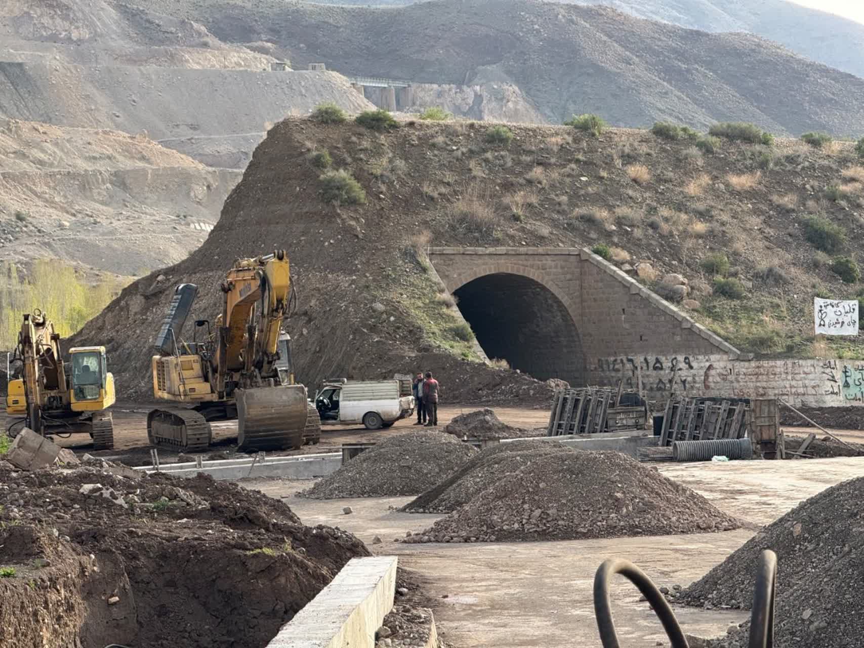 راه‌اندازی کمیته تخصصی نظارت برای اجرای طرح‌های عمرانی آذربایجان‌غربی + تصاویر