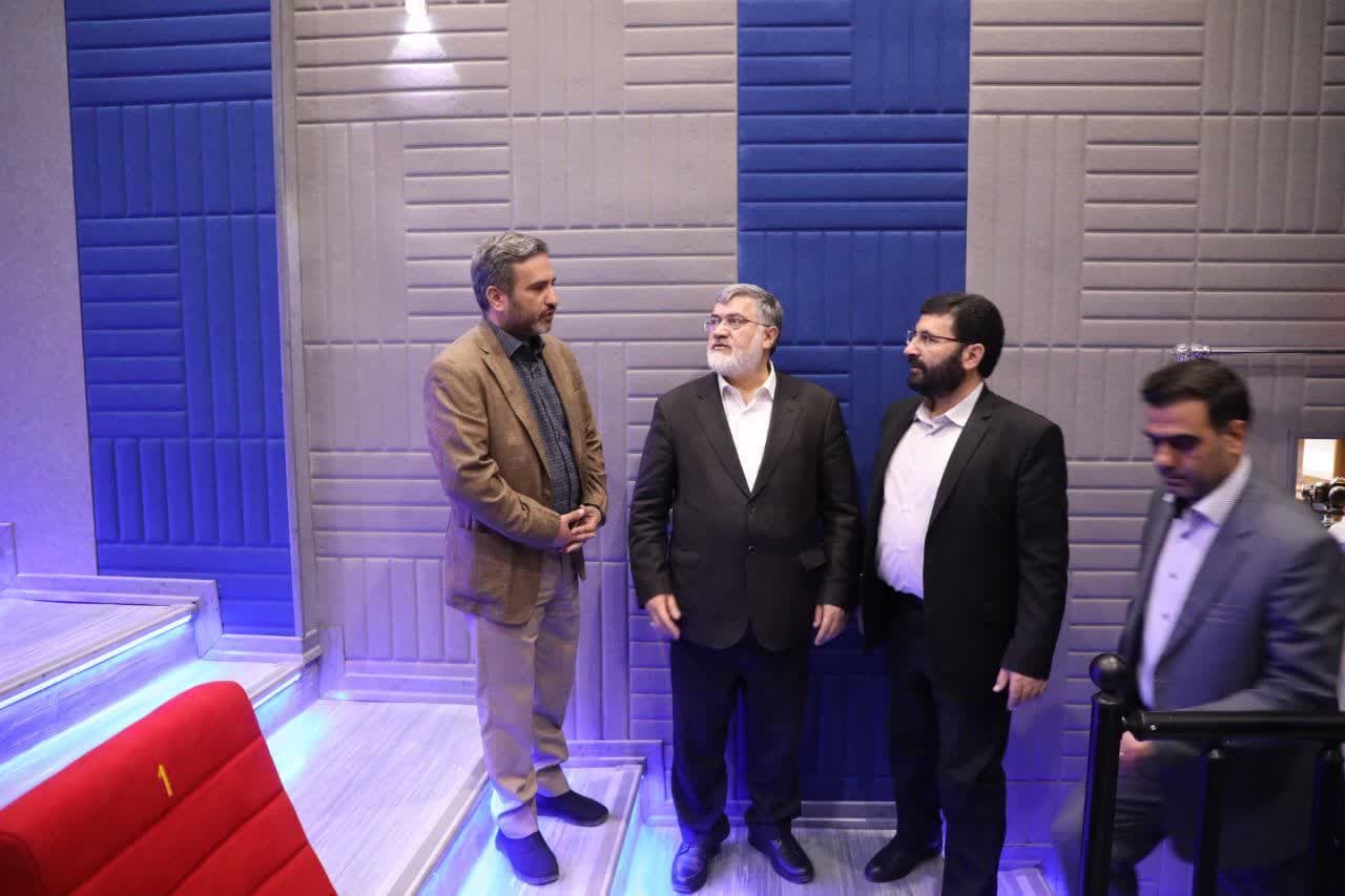 آلبوم تصویری / حضور استاندار آذربایجان غربی در پردیس سینمایی مهر ارومیه و تماشای فیلم "غریب"