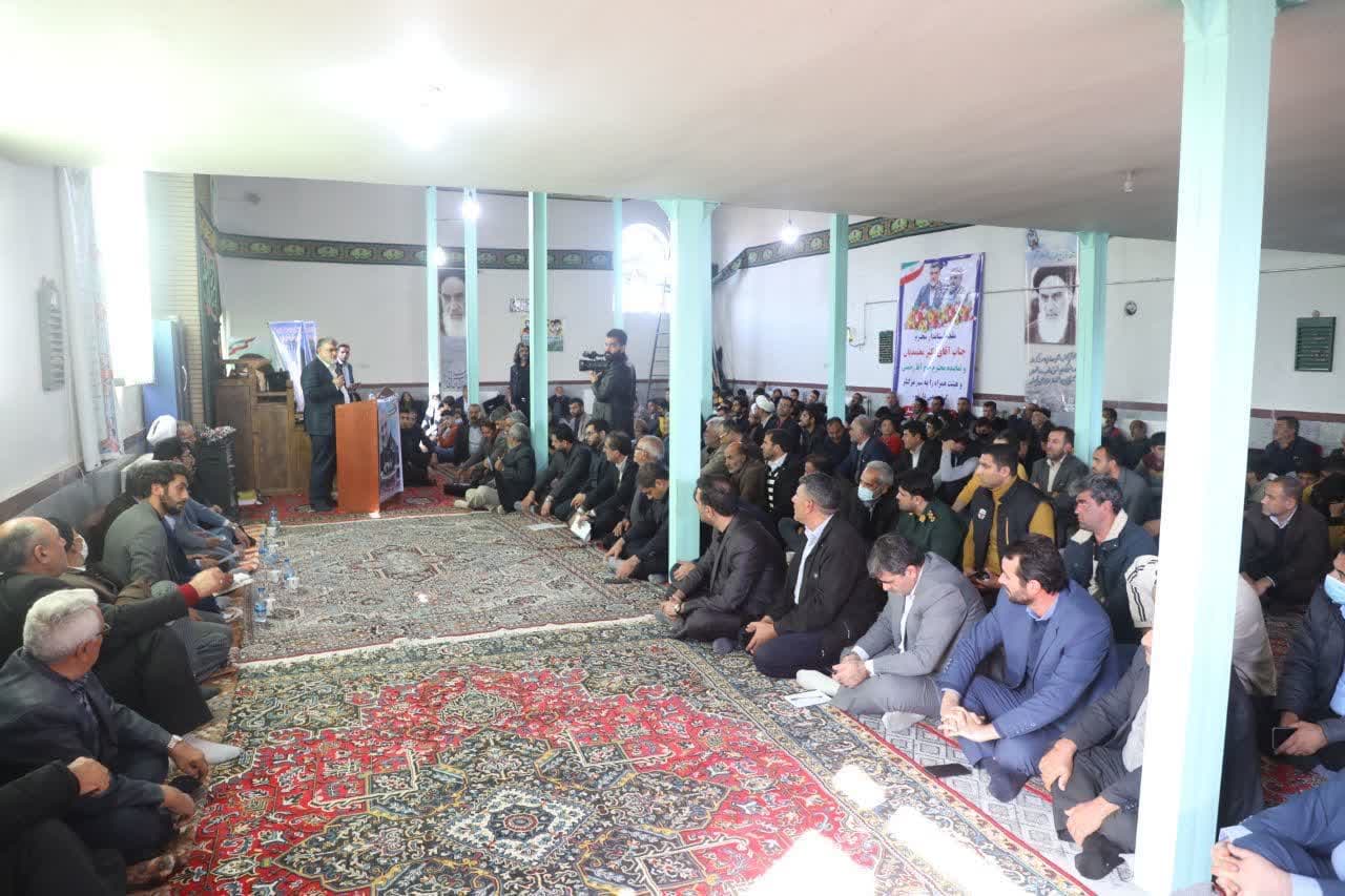 آلبوم تصویری / حضور استاندار آذربایجانغربی در جمع مردم شهر مرگنلر شهرستان شوط
