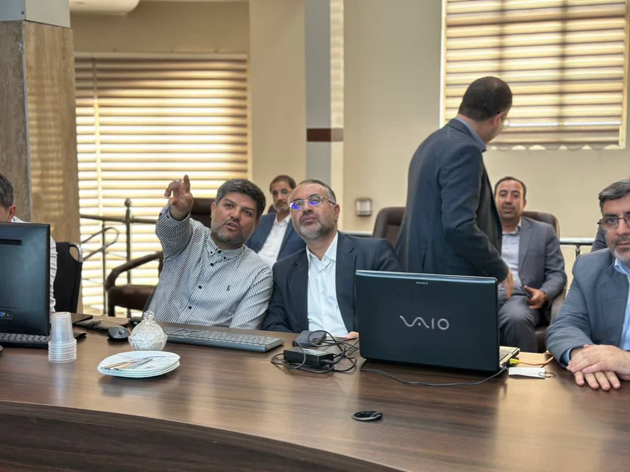 بازدید سرپرست معاونت سیاسی و اجتماعی و معاون هماهنگی امور عمرانی استاندار آذربایجانغربی از مرکز پایش و راهبری تاسیسات آب و فاضلاب استان