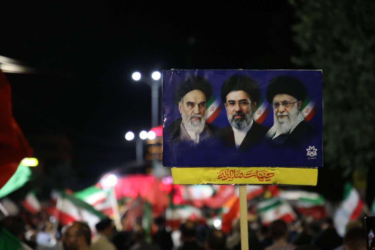 نمادی از صلابت، غیرت و ایستادگی برای وطن + تصاویر