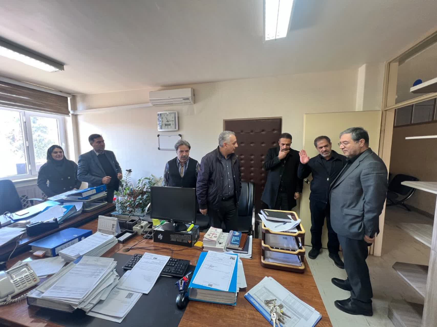 بازدید استاندار آذربایجان‌غربی از شرکت آب منطقه‌ای استان