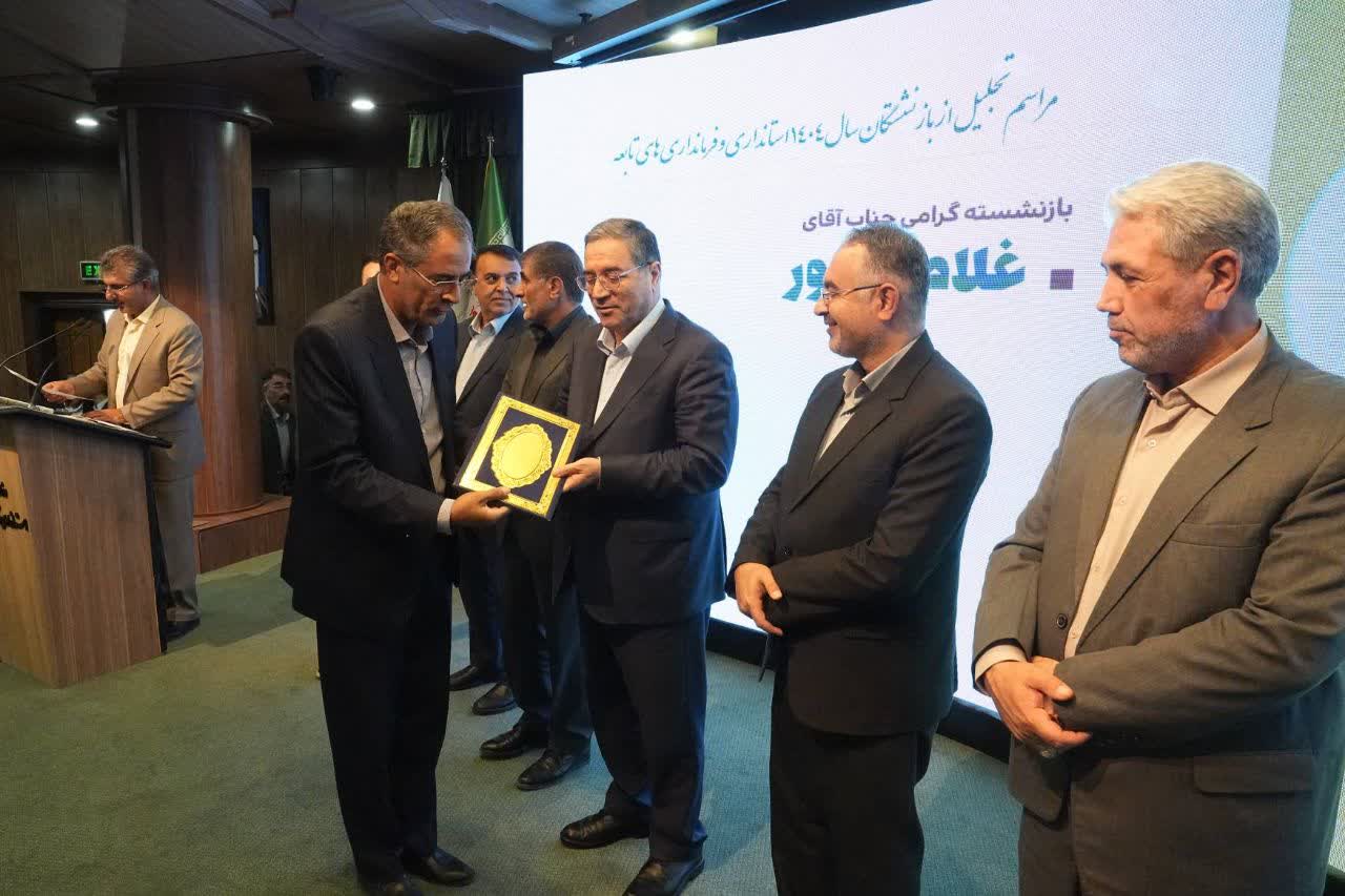 آلبوم تصویری / برگزاری آیین تکریم بازنشستگان استانداری، فرمانداریها و بخشداریهای آذربایجانغربی