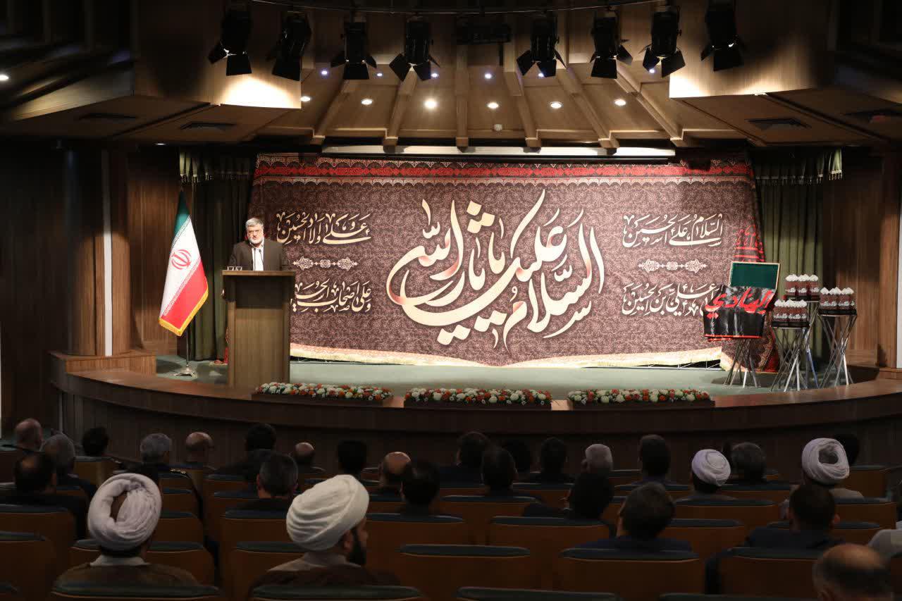 آلبوم تصویری / برگزاری آیین تجلیل از خادمین اربعین حسینی در استان و یادبود اولین سال بازگشایی مرز تمرچین جهت تردد زائرین اربعین