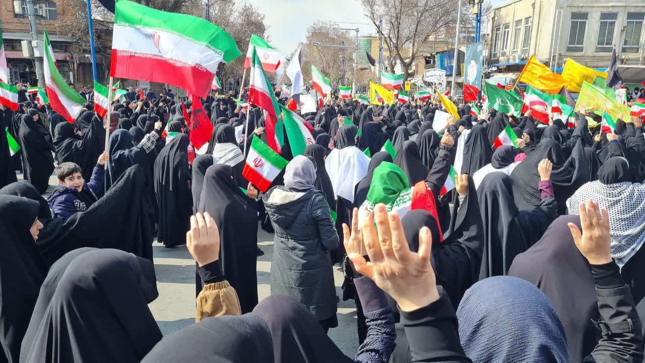 عزاداری بانوان ارومیه برای شهید امام خامنه‌ای + تصاویر