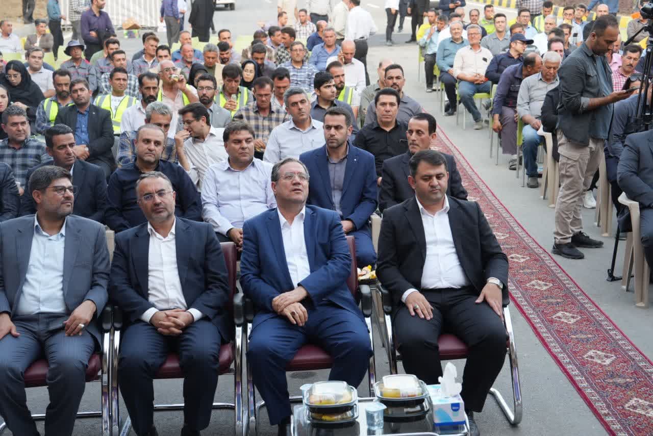 برگزاری آیین آغاز عملیات اجرایی نهضت آسفالتریزی شهر ارومیه + تصاویر