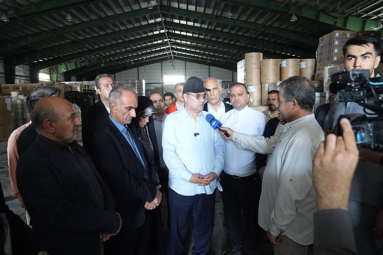 بازدید استاندار آذربایجانغربی از انبارهای عمومی و خدمات گمرکی بازرگان + تصاویر