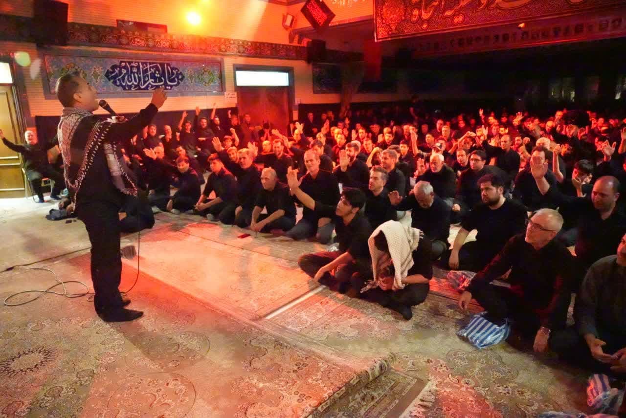برگزاری آیین معنوی عزاداری شب عاشورای حسینی در مسجد لطفعلیخان ارومیه + تصاویر