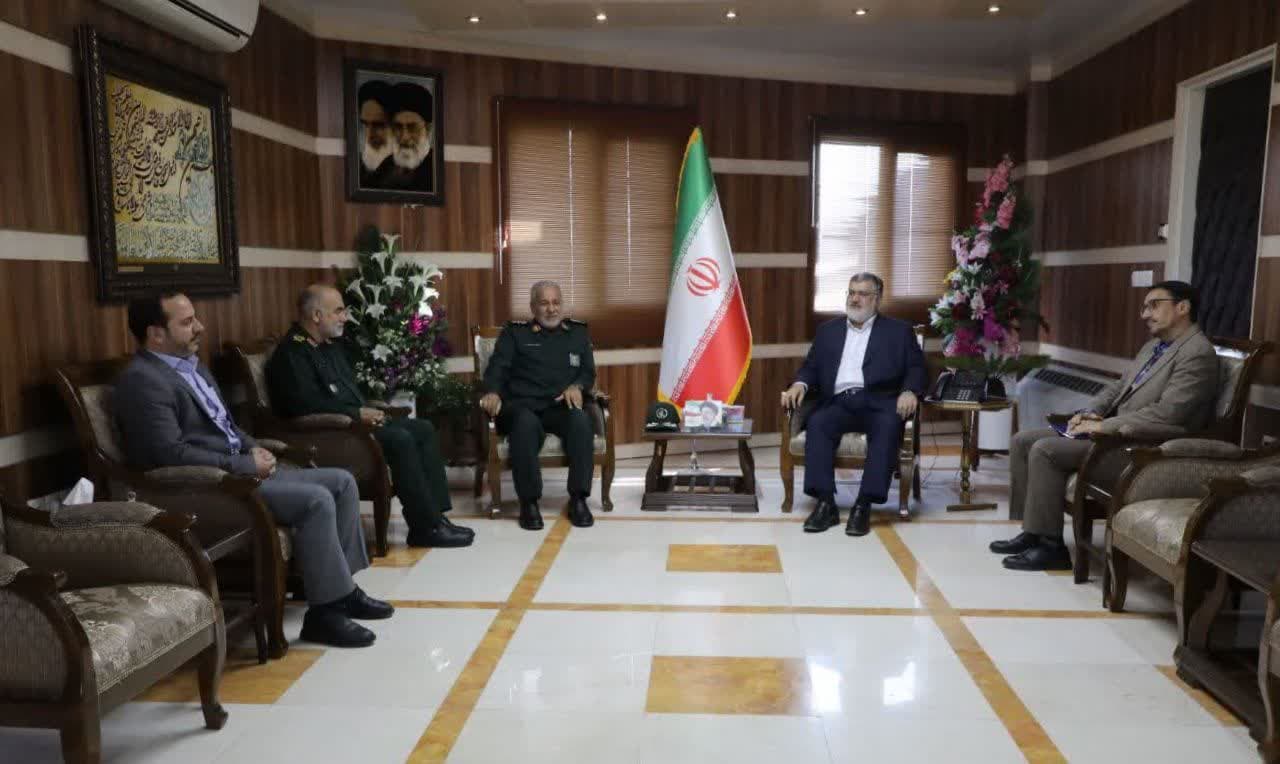 دیدار فرمانده قرارگاه سازندگی خاتمالانبیاء(ص) با استاندار آذربایجانغربی + تصاویر