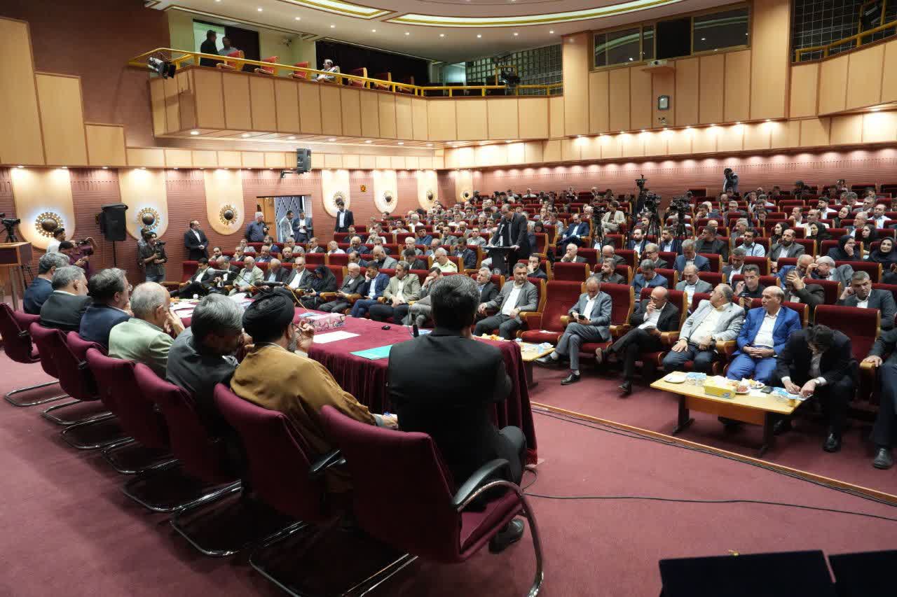 برگزاری نشست بررسی چالشها و راهکارهای توسعه اقتصادی آذربایجانغربی + تصاویر