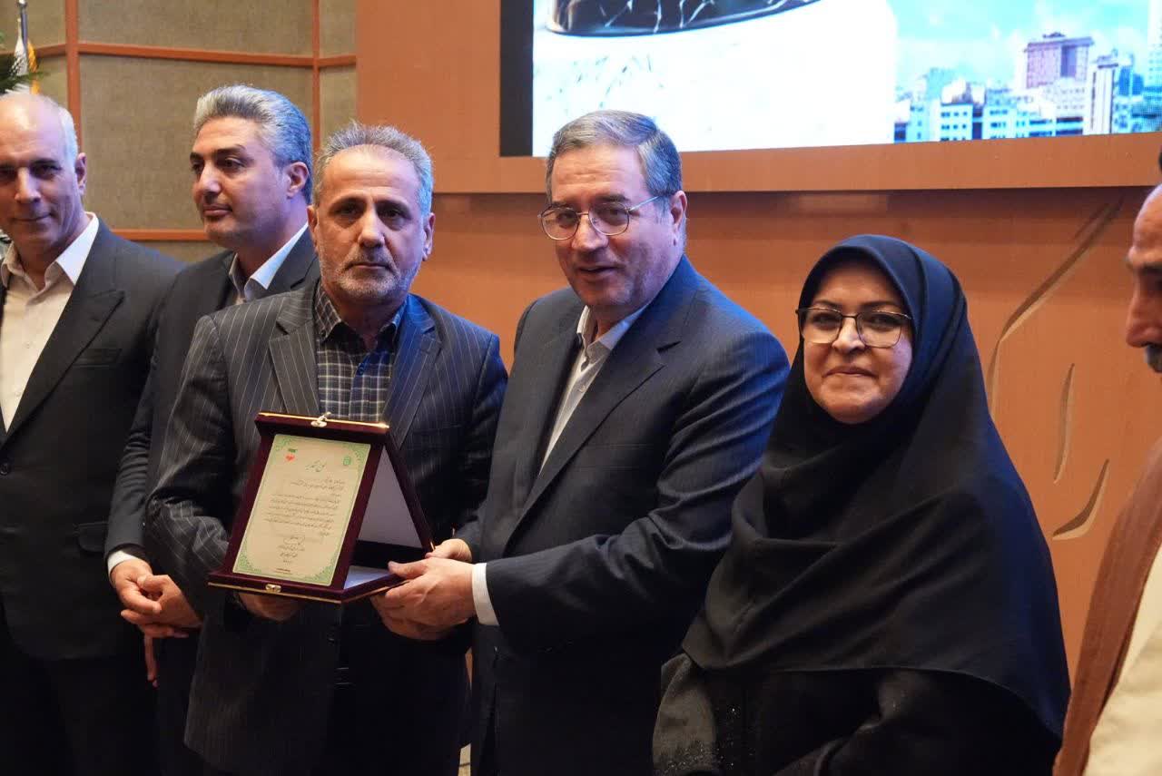 آلبوم تصویری / برگزاری آیین تجلیل از واحدهای نمونه استاندارد آذربایجانغربی