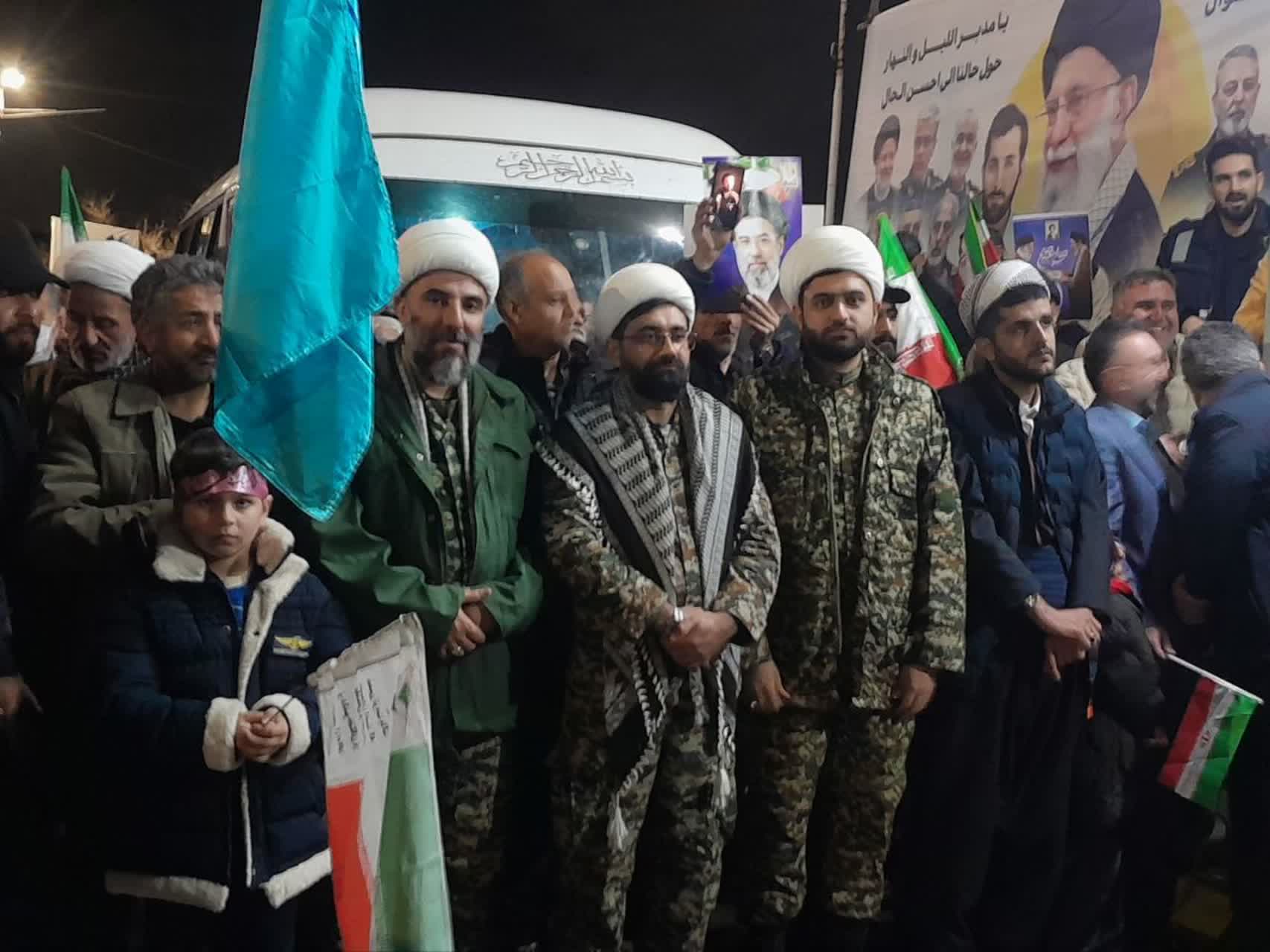 تداوم تجمعات شبانه مردم ارومیه + تصاویر