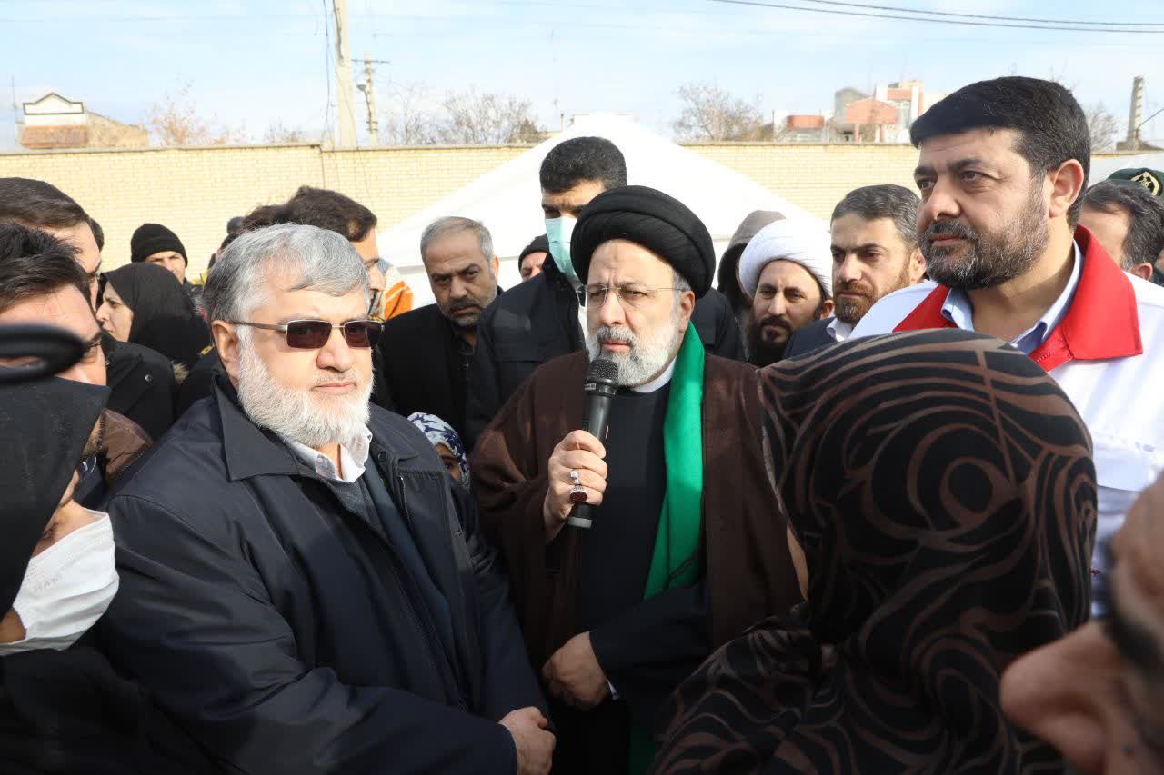 آلبوم تصویری / بازدید رئیس جمهور از روند اسکان اضطراری و برخی از مناطق زلزلهزده شهرستان خوی