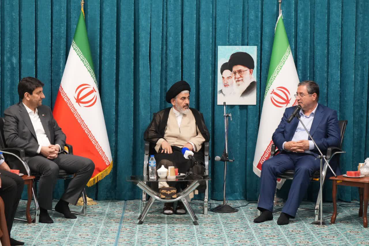 آلبوم تصویری / دیدار وزیر ارتباطات و فناوری اطلاعات با نماینده ولی فقیه در آذربایجانغربی