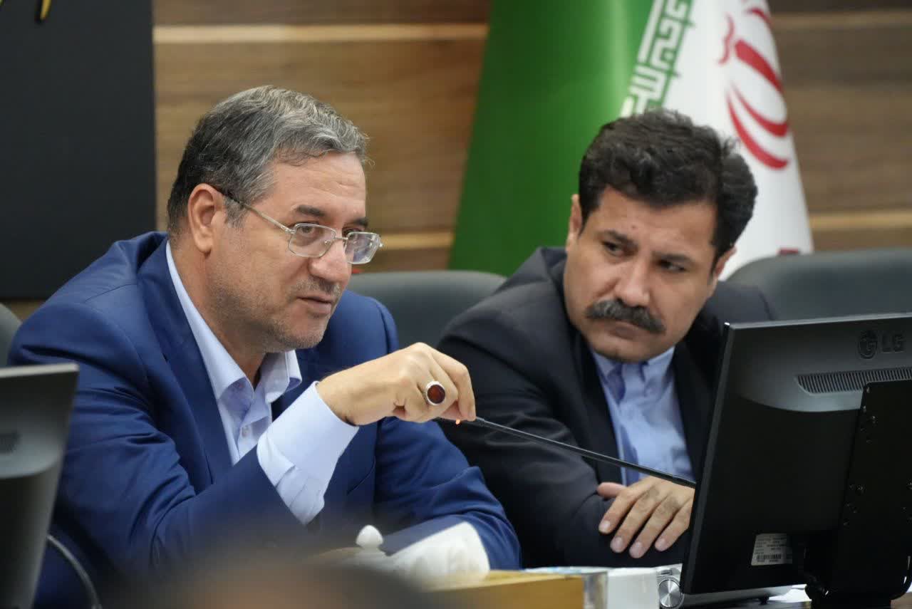 آلبوم تصویری / برگزاری نشست مسئولان و نمایندگان استان و استاندار آذربایجانغربی با معاون رئیسجمهور