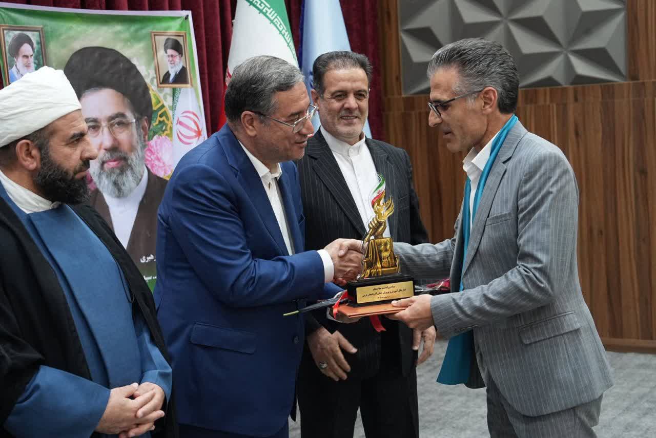 آلبوم تصویری / برگزاری آیین تجلیل از معلمان نمونه آذربایجانغربی