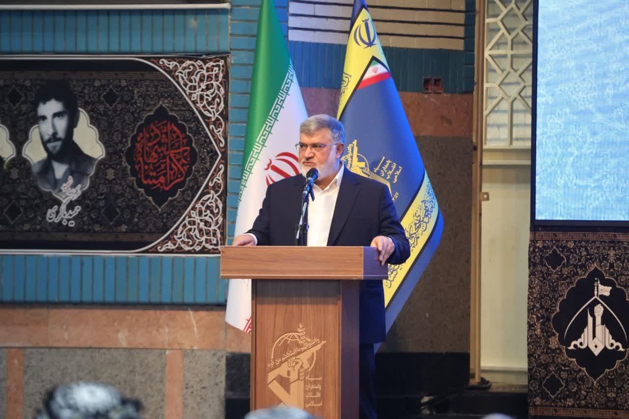 آلبوم تصویری / برگزاری آیین تکریم و معارفه فرمانده قرارگاه حمزه سیدالشهدا (ع)، فرمانده سپاه شهدا و فرمانده قرارگاه استانی شهید بروجردی سپاه