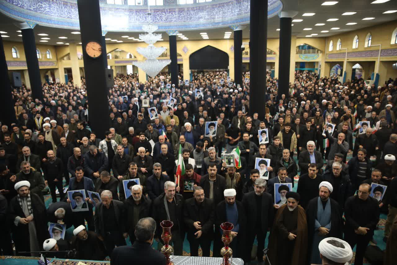 تجمع مردم ارومیه در پی شهادت مقام معظم رهبری + تصاویر